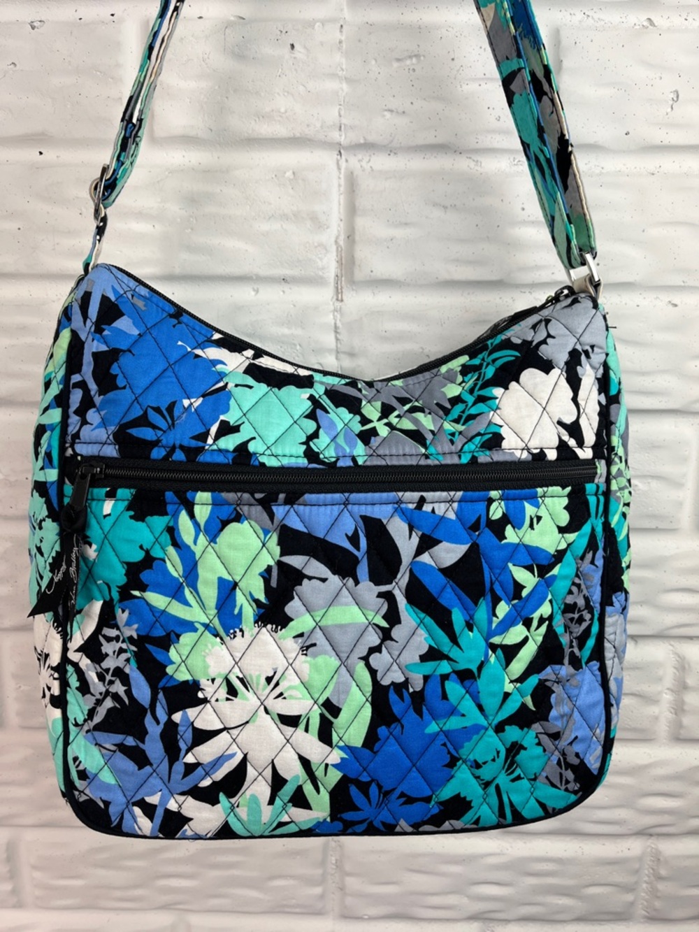 VERA BRADLEY CARRYALL CROSSBODY CAMOFLORAL QUILTED BAG BLACK BLUE GREEN NWT - Picture 6 of 17